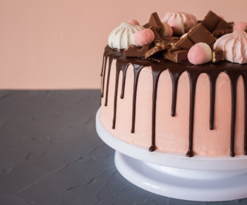 Confira como são feitas as tortas congeladas da Panifício Mallet em 15/09/2021